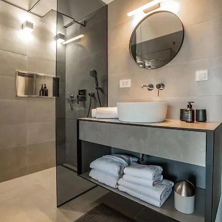 Bewegte Berge * Kaštelir