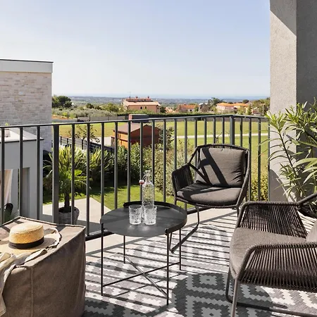 Villa Bewegte Berge Kaštelir