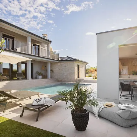 Bewegte Berge Kaštelir