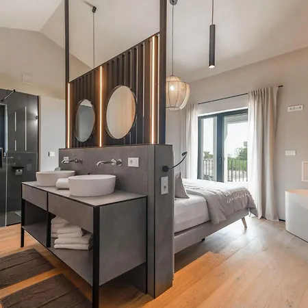 Bewegte Berge Kaštelir