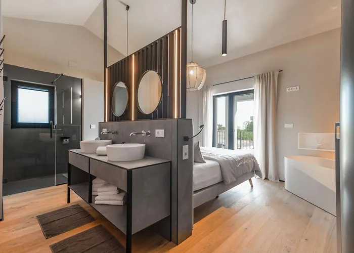 Bewegte Berge Kaštelir