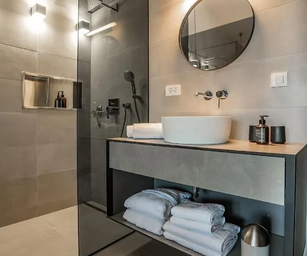 Bewegte Berge * Kaštelir